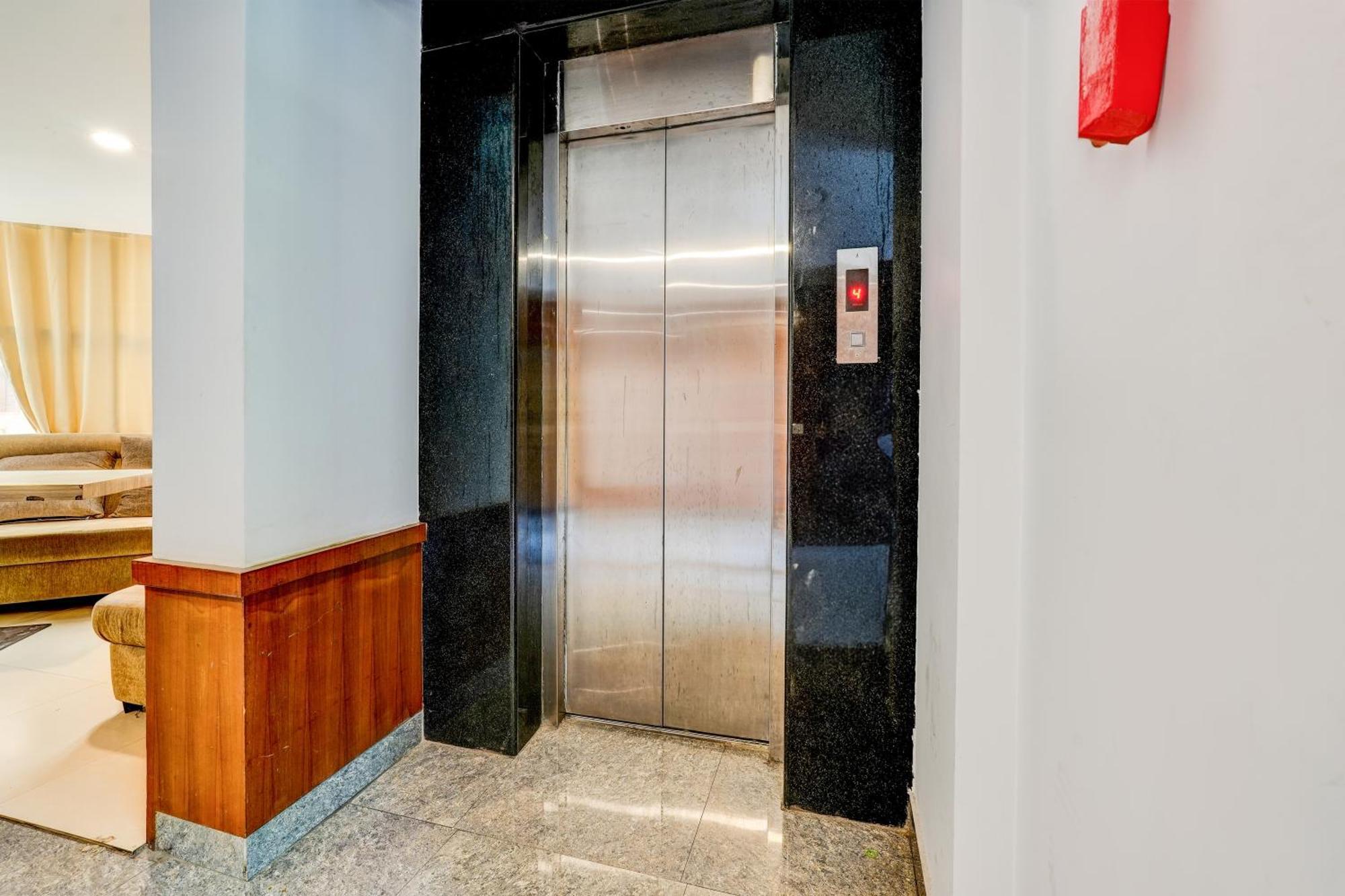 Hotel O V3R Residency バンガロール エクステリア 写真