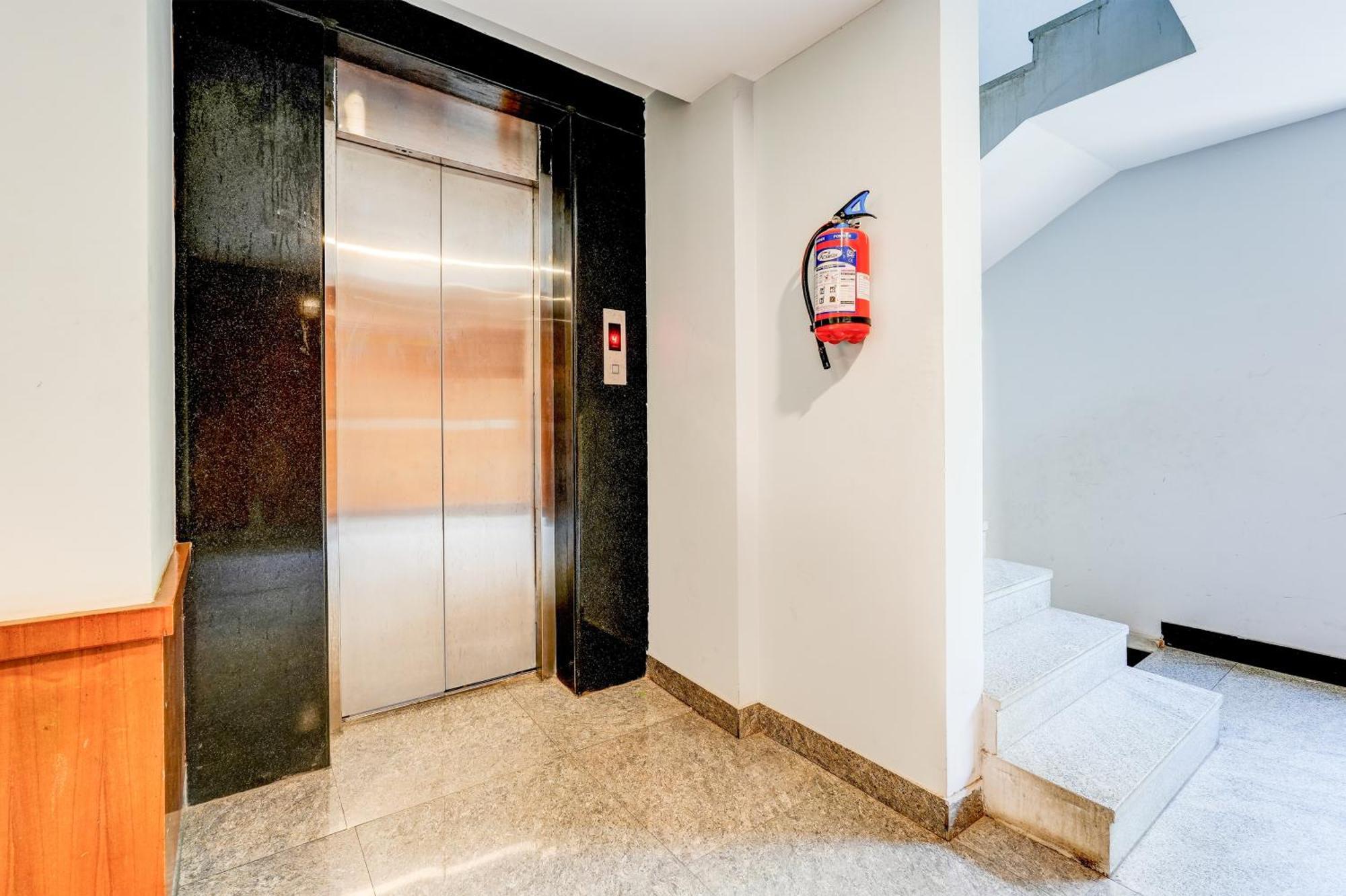 Hotel O V3R Residency バンガロール エクステリア 写真