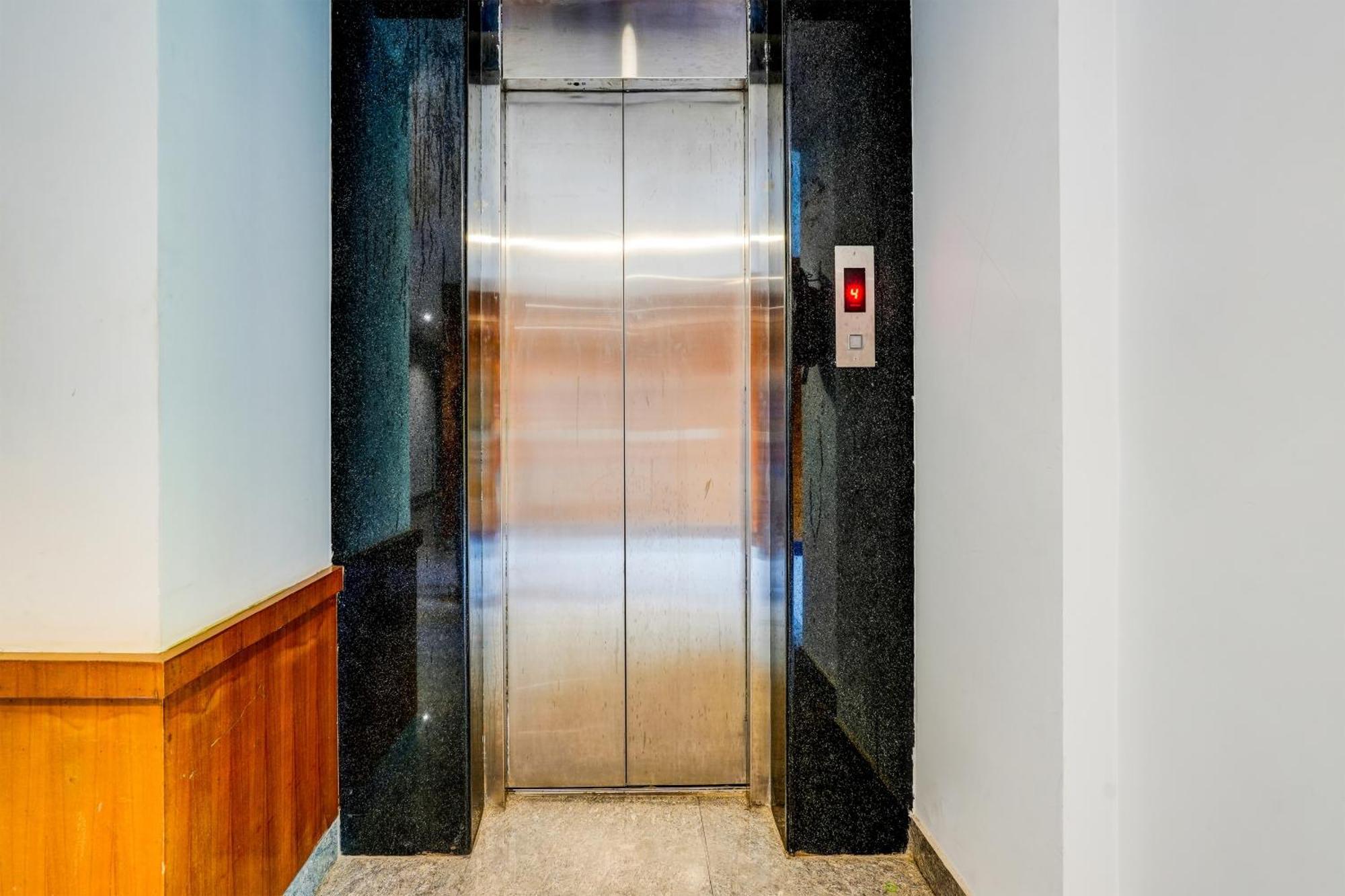 Hotel O V3R Residency バンガロール エクステリア 写真